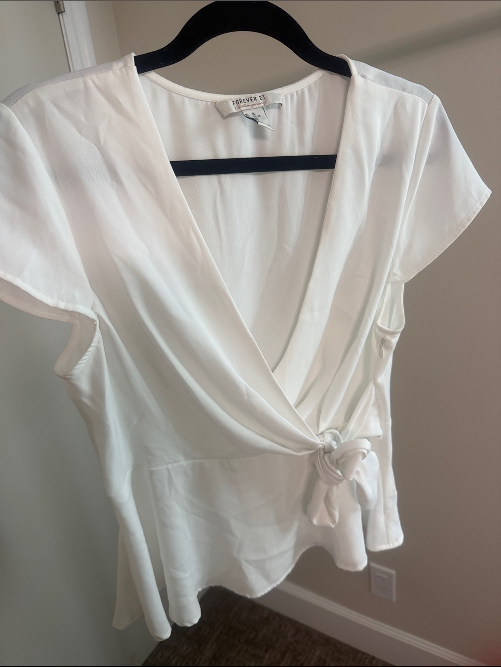 Forever 21 White Wrap Knot Short-Sleeve Blouse